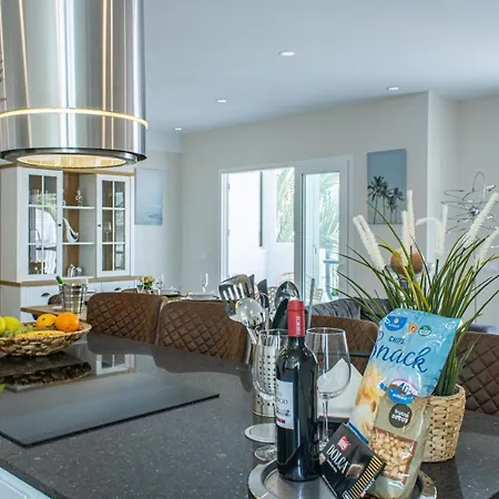Luxurious Mediterraneo Apartment *